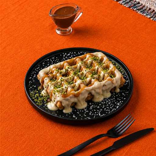 Sütlü Beyaz Çikolatalı Karamelli Waffle